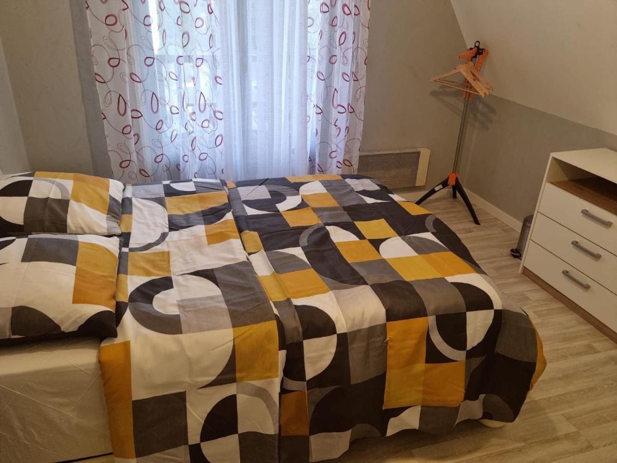 Belle Chambre Avec Balcon Arques  ภายนอก รูปภาพ